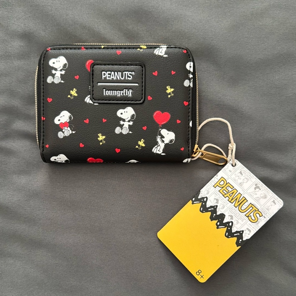 Loungefly Peanuts Snoopy Woodstock Heart Wallet